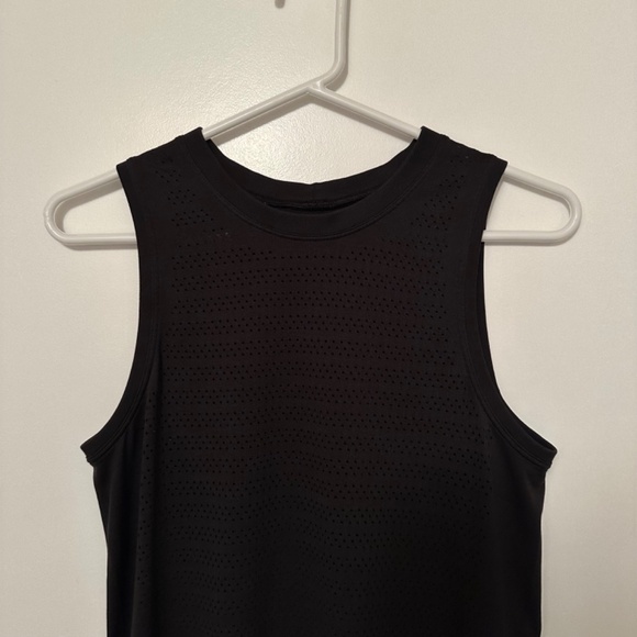 Lululemon Breeze By Muscle Tank II in Black - Picture 5 of 9